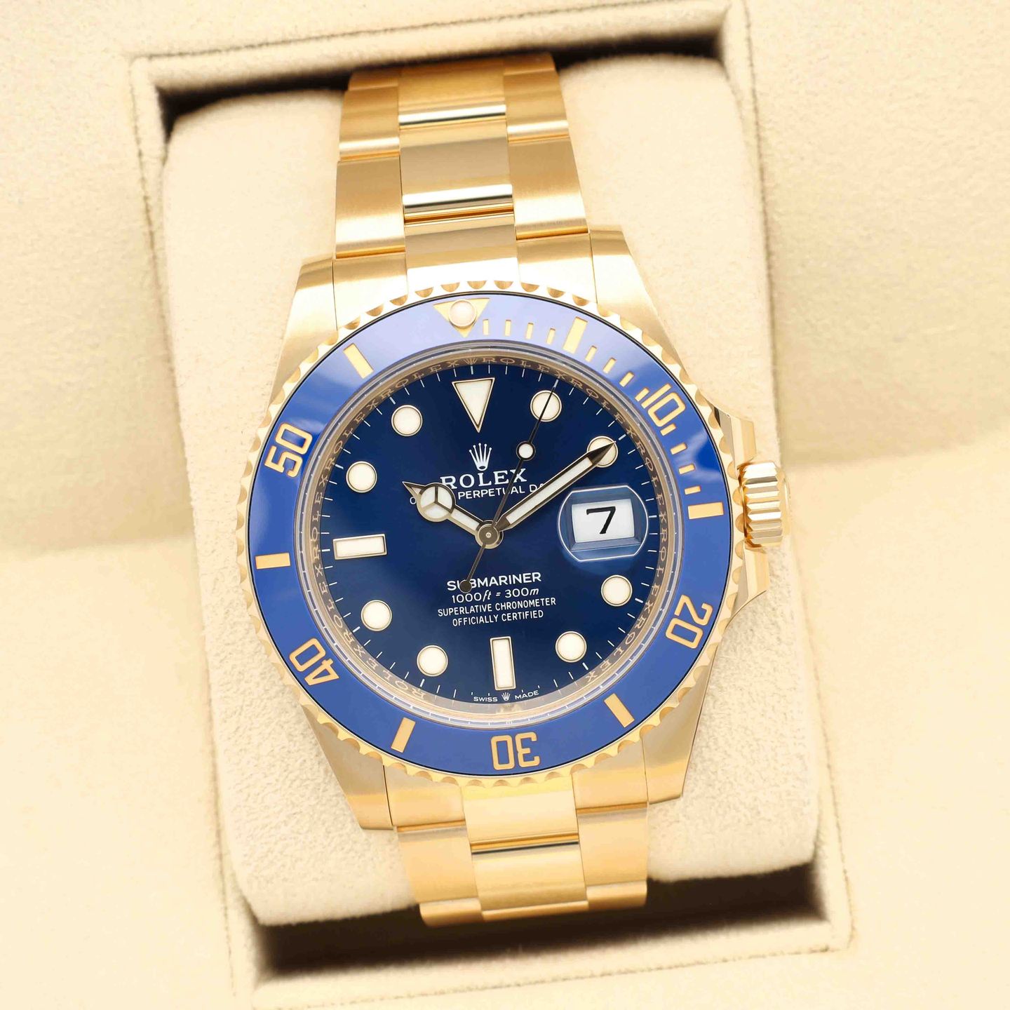 Rolex Submariner Date 126618LB (2022) - Blue dial 41 mm Yellow Gold case (1/8)